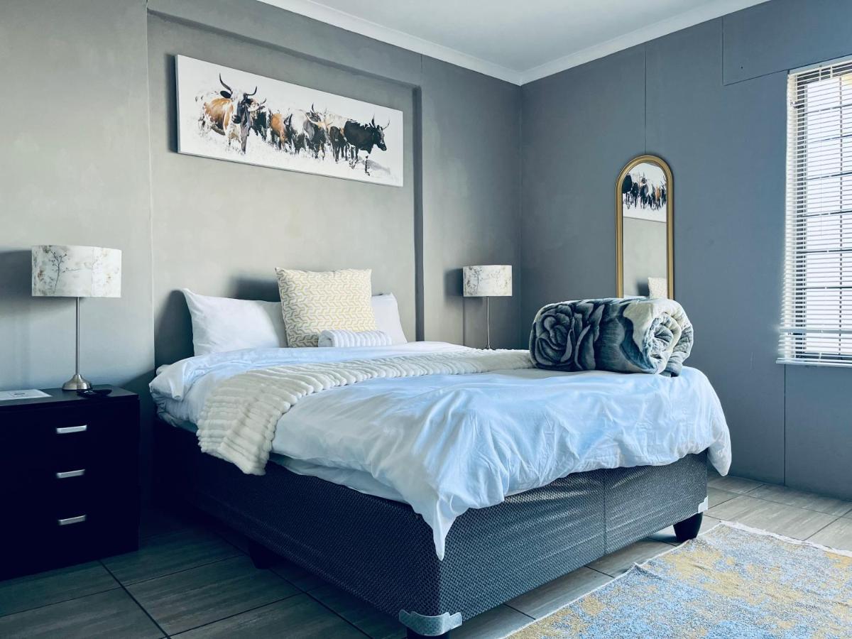 Апартаменти Otis Self Catering Волфіш-Бей Екстер'єр фото